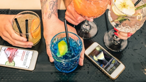 Разработка мобильного приложения - коллекция рецептов коктейлей «Cocktailist»